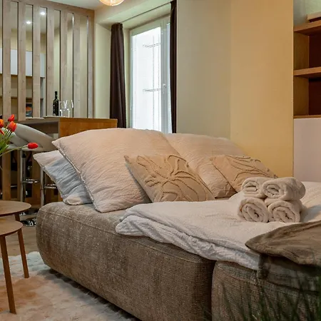 Blizko Stanice Center 2 Apartamento